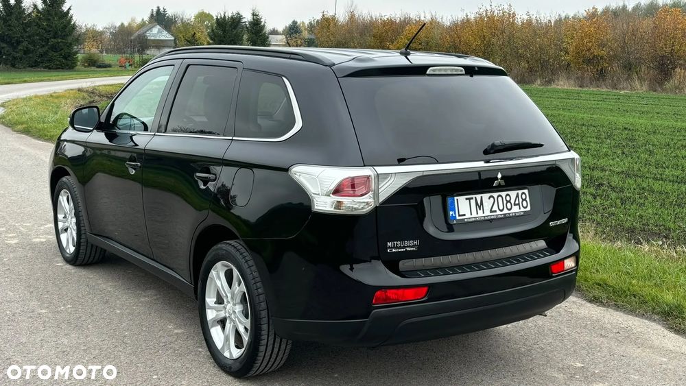 Mitsubishi Outlander 2012 photo 3