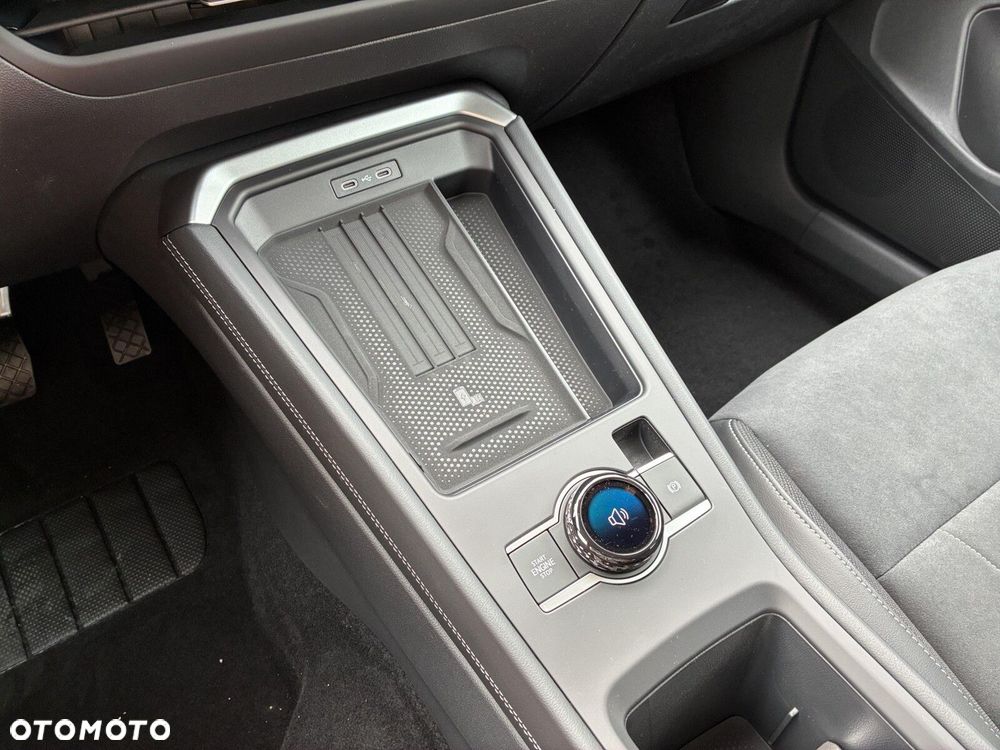 Volkswagen T-Roc - 25