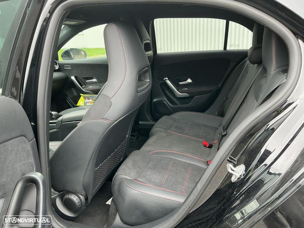 Mercedes-Benz A 250 e AMG Line - 14