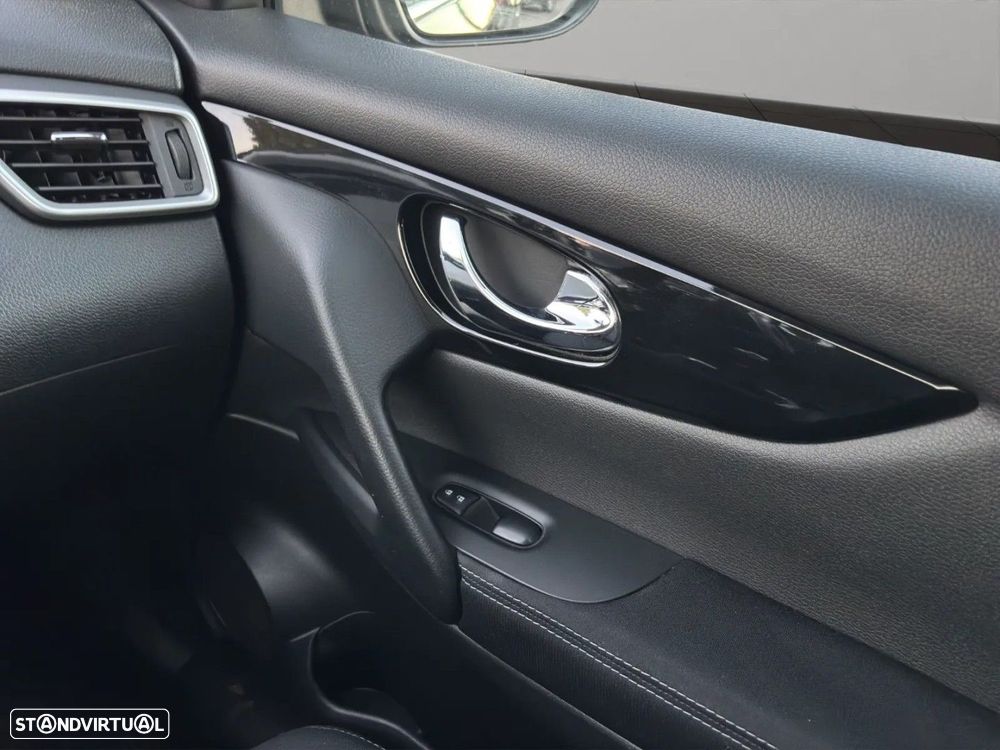 Nissan Qashqai 1.5 dCi Tekna - 17