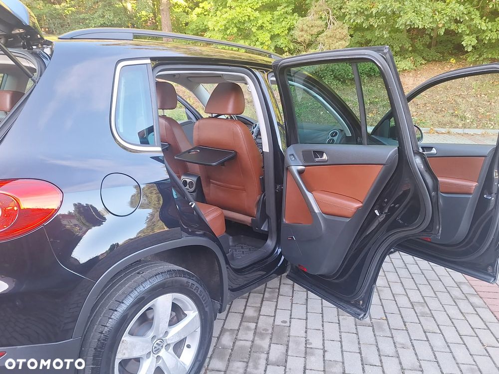Volkswagen Tiguan 2.0 TDI DPF 4Motion Track & Avenue - 22