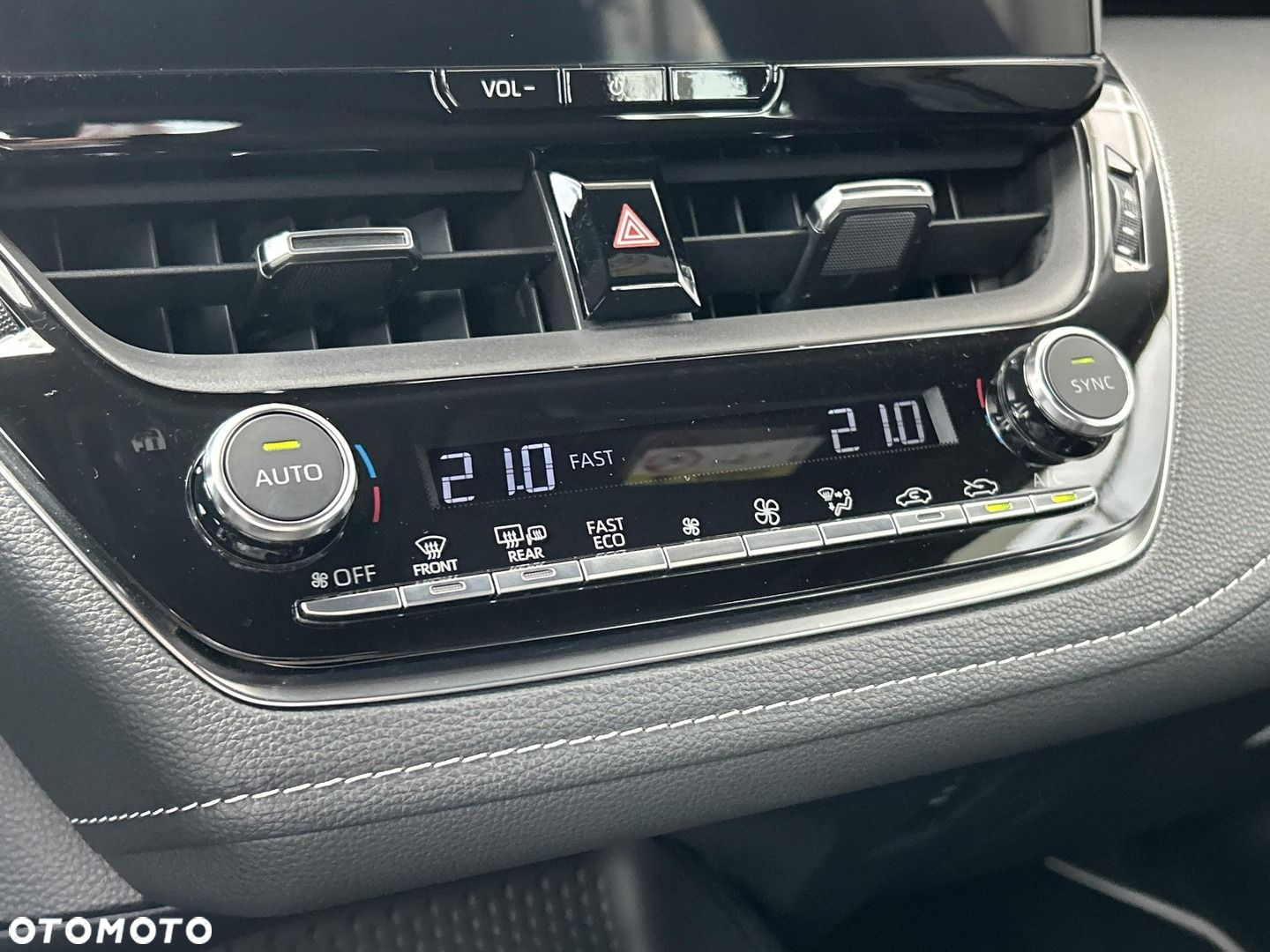 Toyota Corolla 1.8 Hybrid Comfort - 21