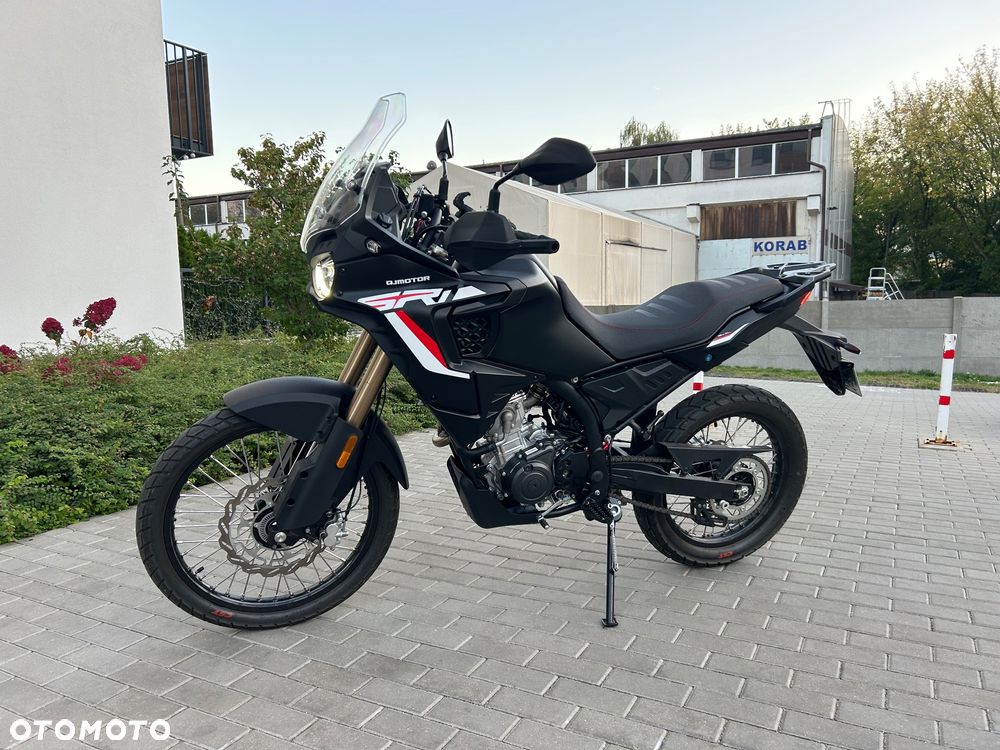 QJmotor SRT 125DX