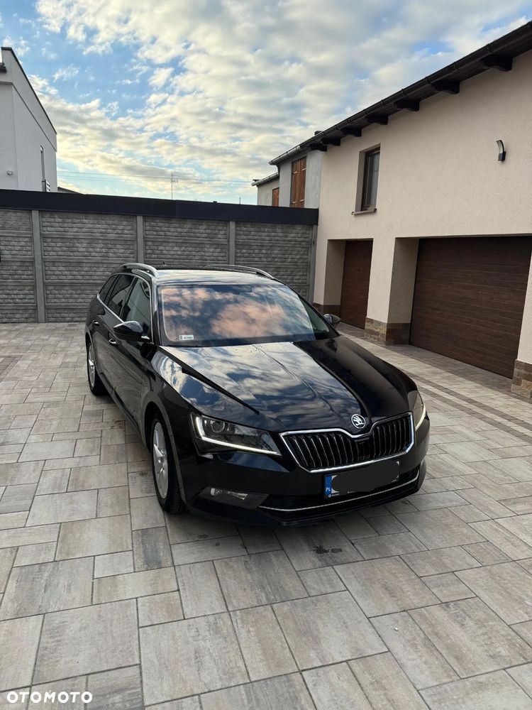 Skoda Superb 2.0 TDI Ambition DSG - 2