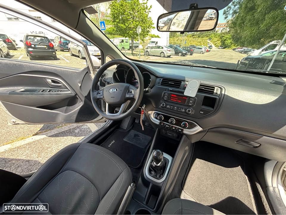 Kia Rio 1.1 CRDi - 7