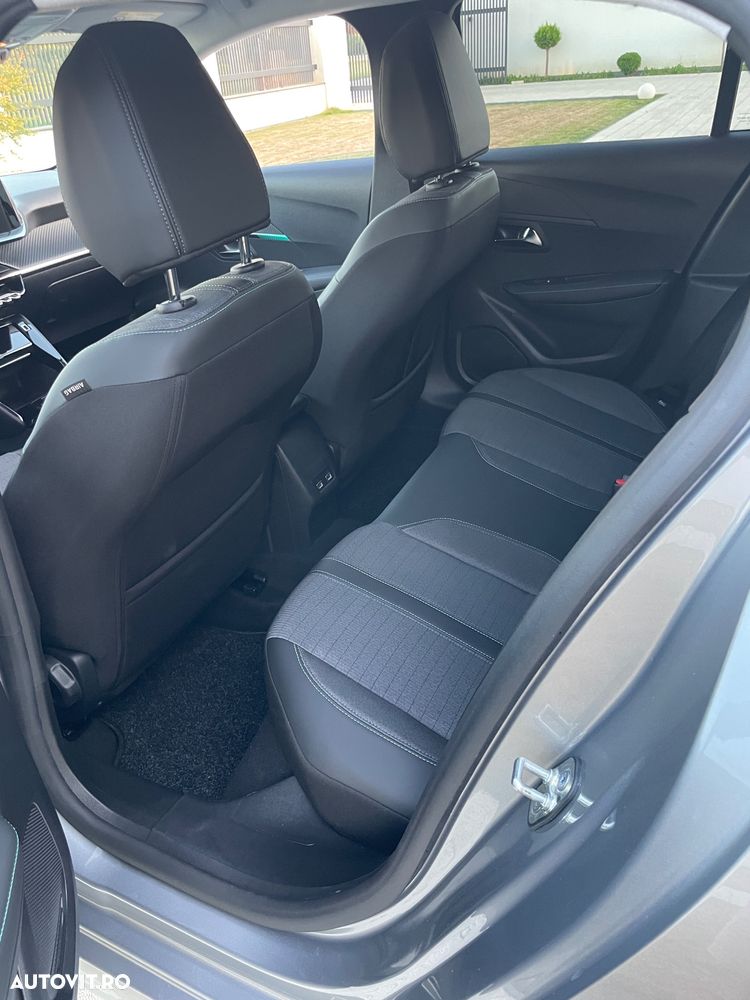 Peugeot 208 1.2 L PureTech STT EAT8 Active Pack - 8