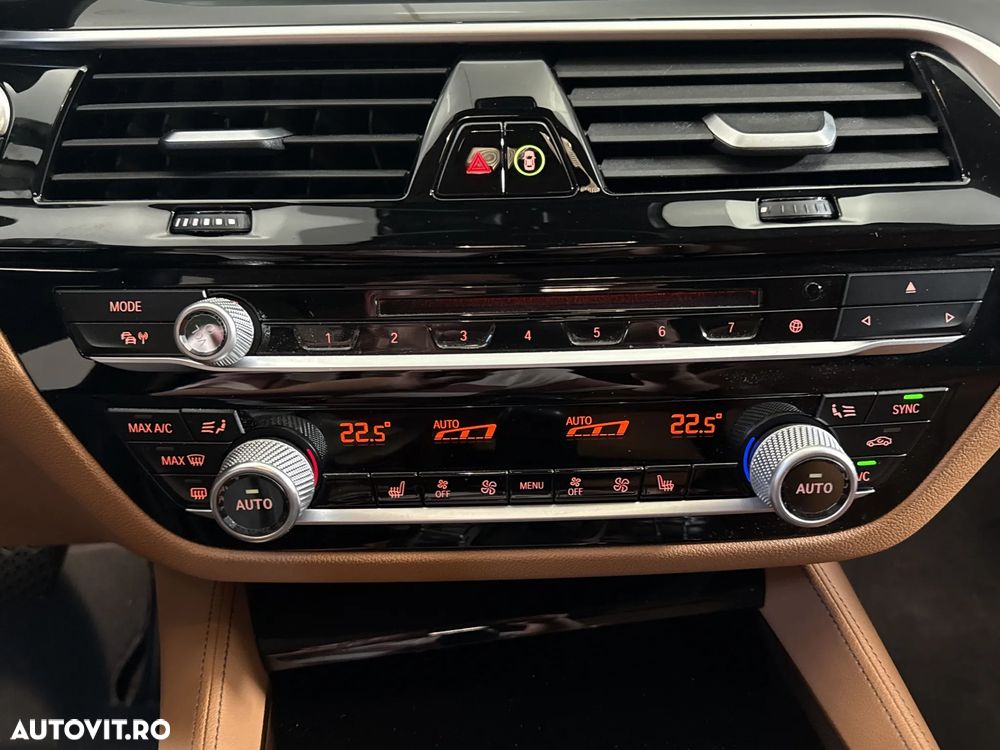 BMW Seria 5 530i Aut. Luxury Line - 19