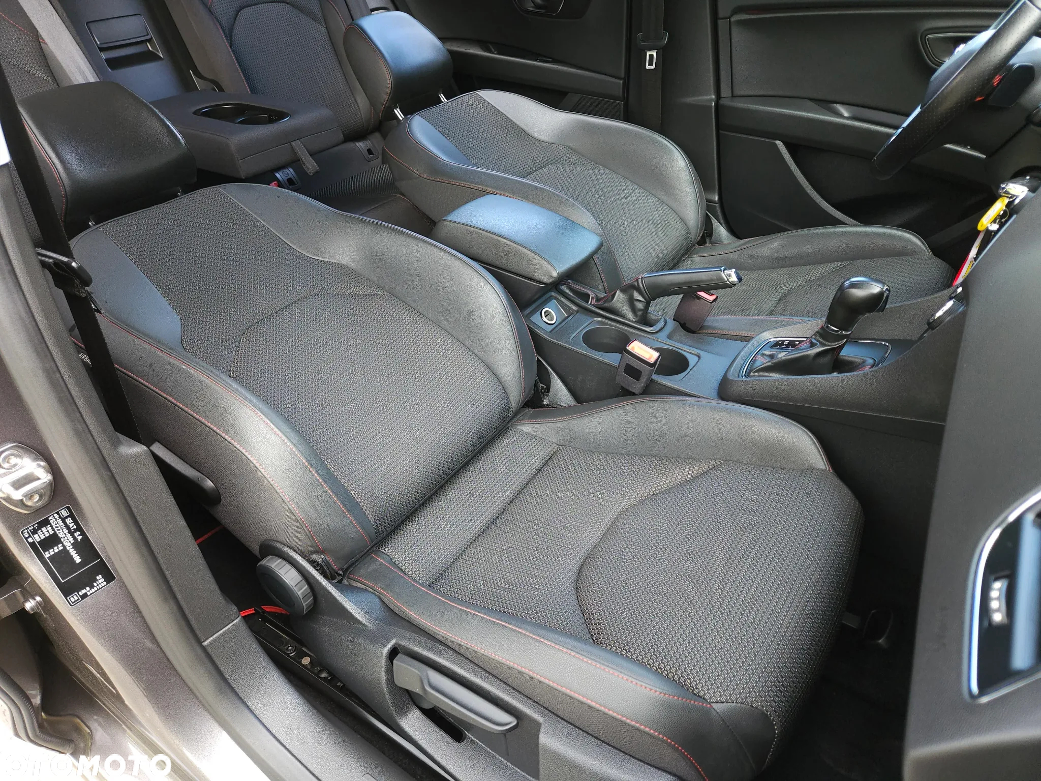 Seat Leon 2.0 TDI DPF DSG FR Black Matt Edition - 36