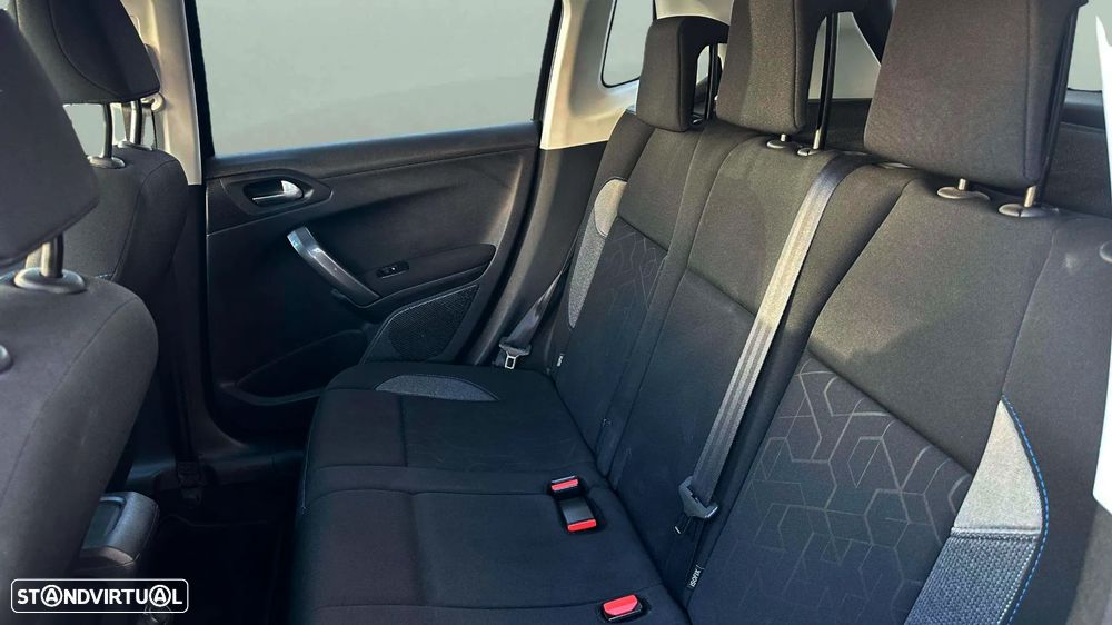 Peugeot 2008 1.2 PureTech Active - 10