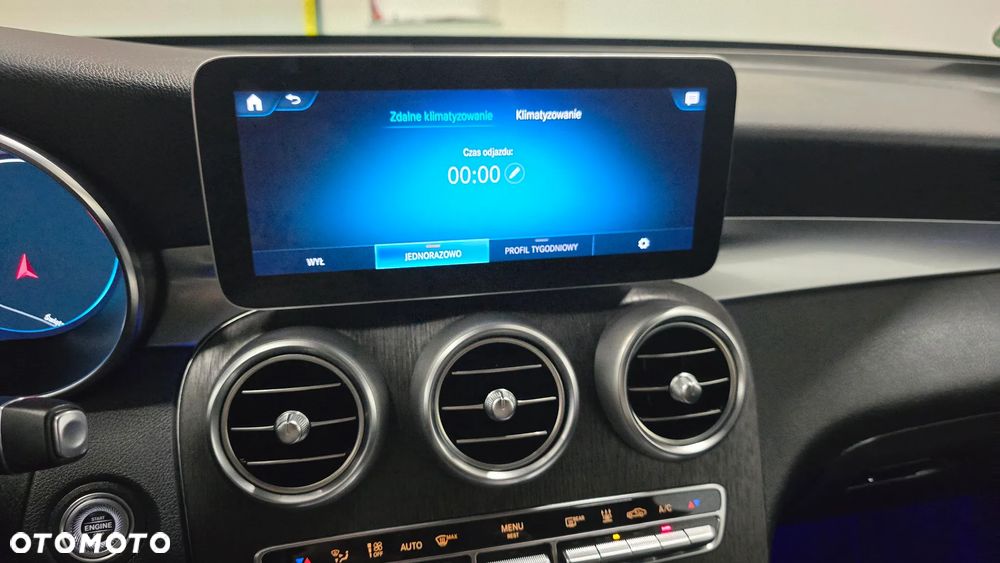Mercedes-Benz GLC 300 de 4Matic 9G-TRONIC AMG Line - 22