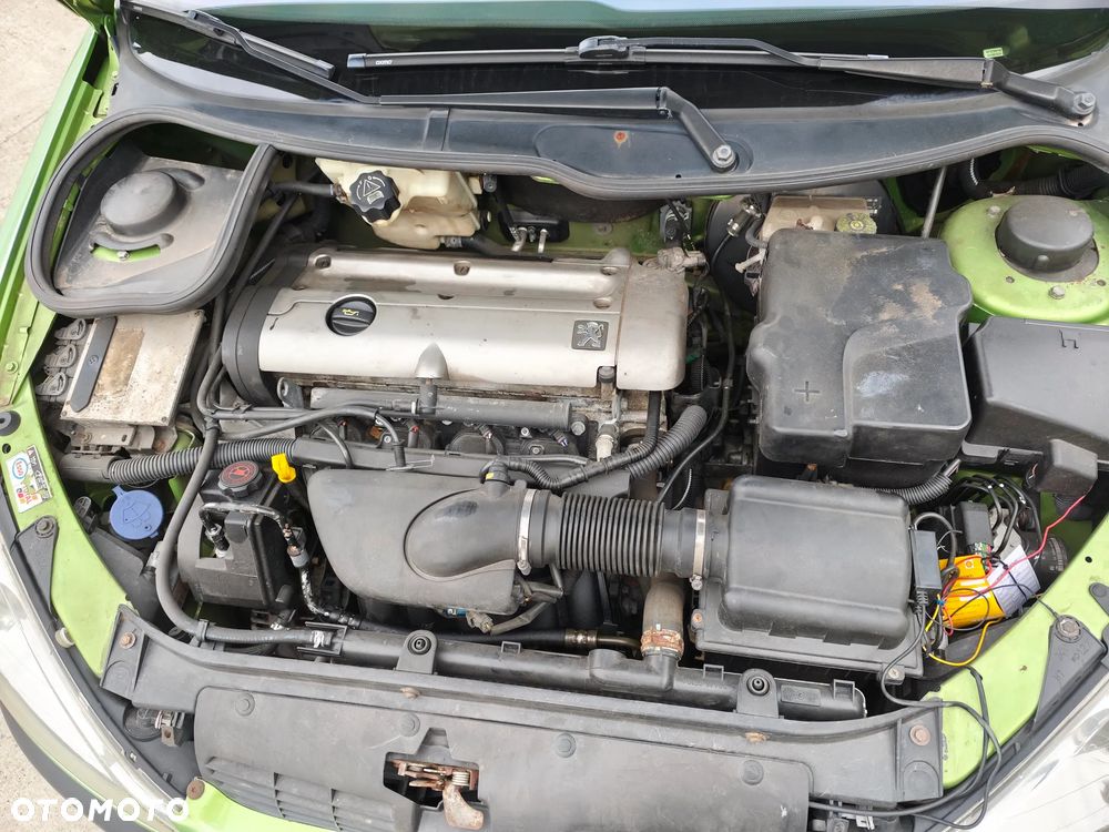 Peugeot 206 CC 135 Sport - 25