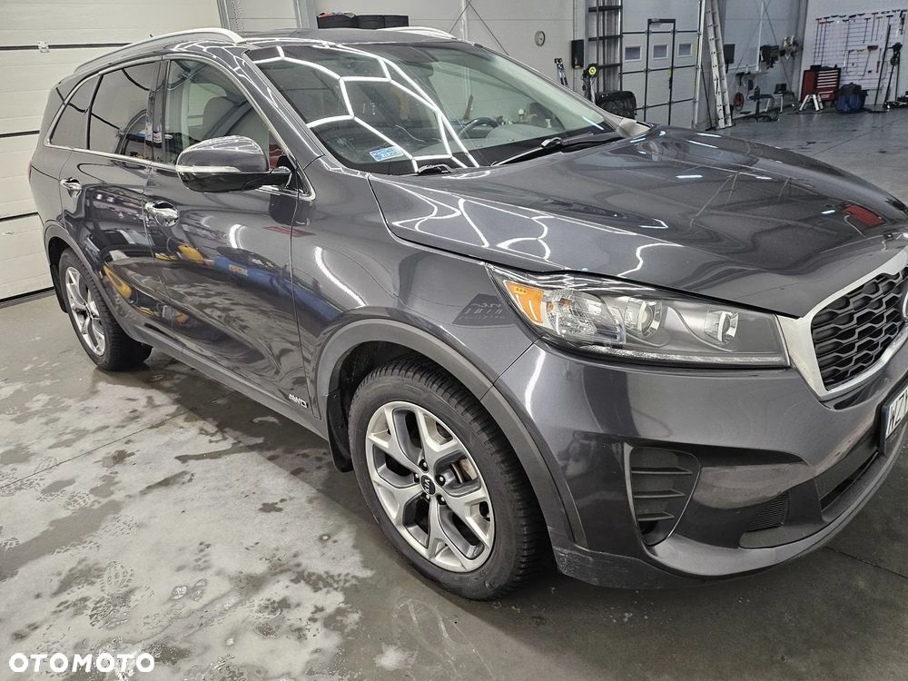 Kia Sorento - 2