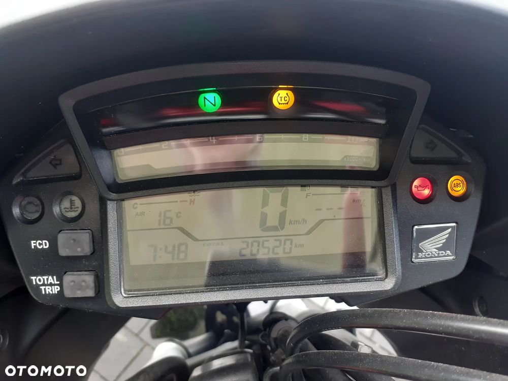 Honda VFR - 7