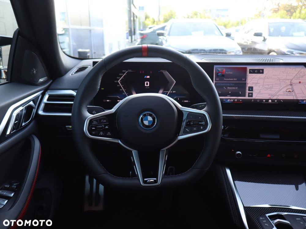 BMW i4 - 12