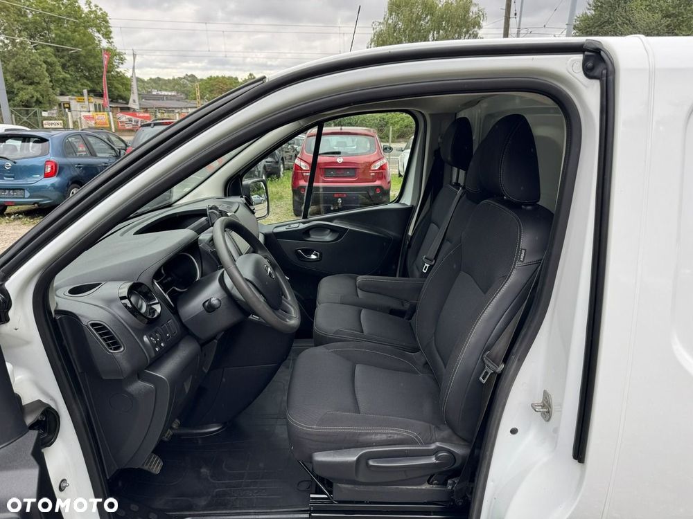 Nissan NV300 - 21