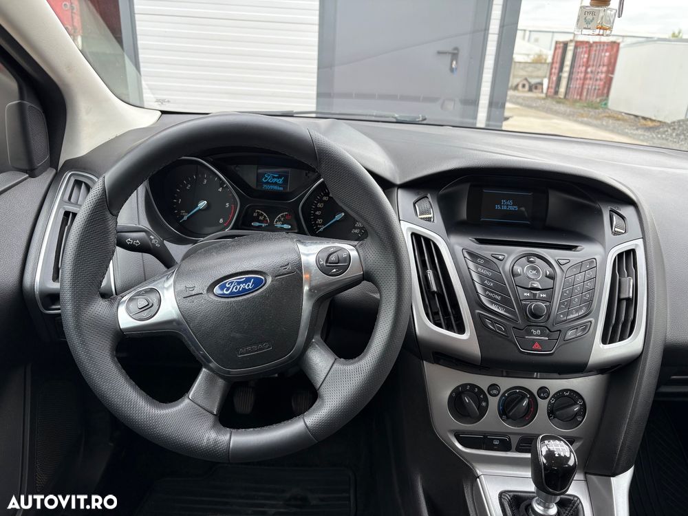 Ford Focus 1.6 TDCI Ambiente - 5