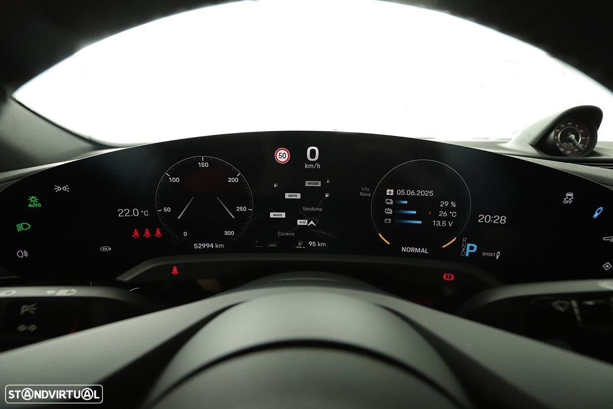 Porsche Taycan 4S - 18