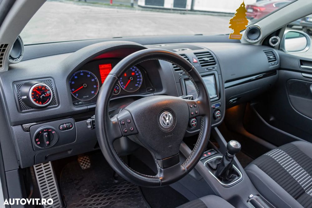 Volkswagen Golf 1.6 Highline - 7