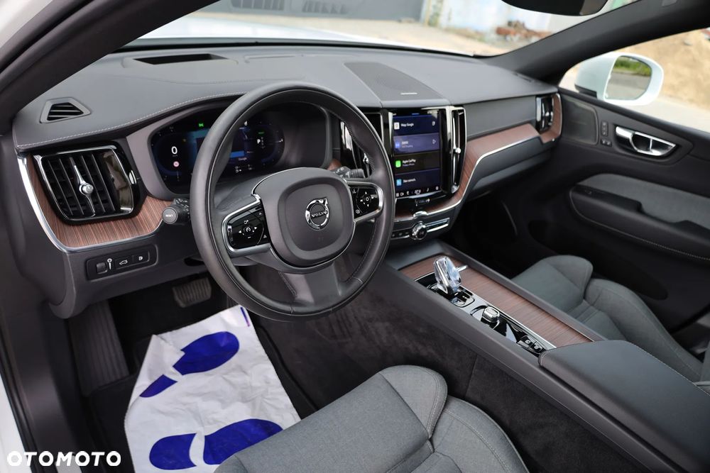 Volvo XC 60 T6 AWD Plug-In Hybrid Inscription - 15