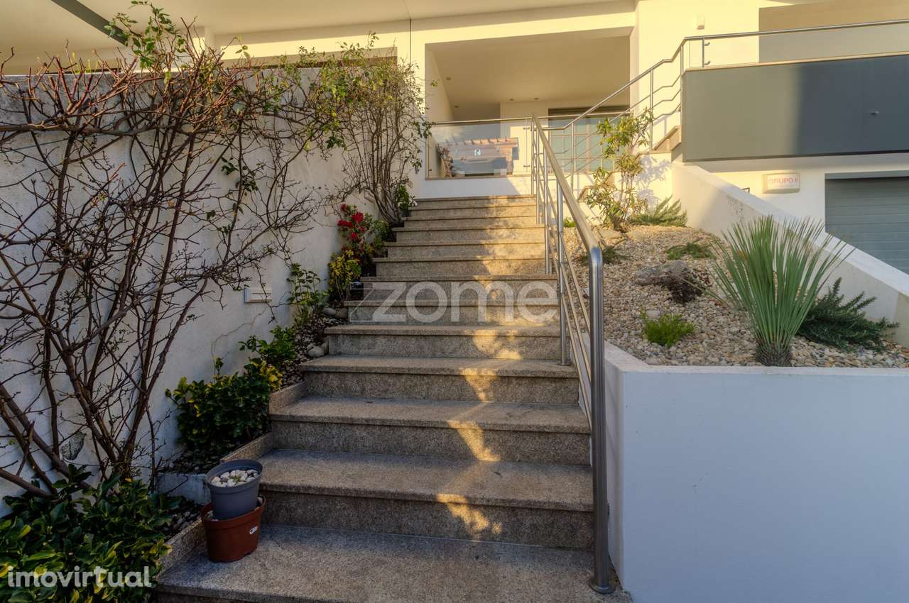 Moradia T4 Piscina e Vista Rio na Encosta do Douro - Grande imagem: 4/44