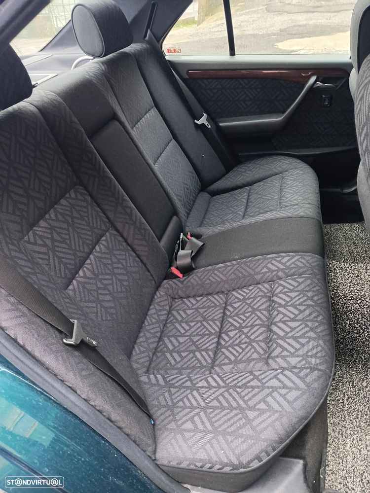 Mercedes-Benz C 250 D Elegance - 10