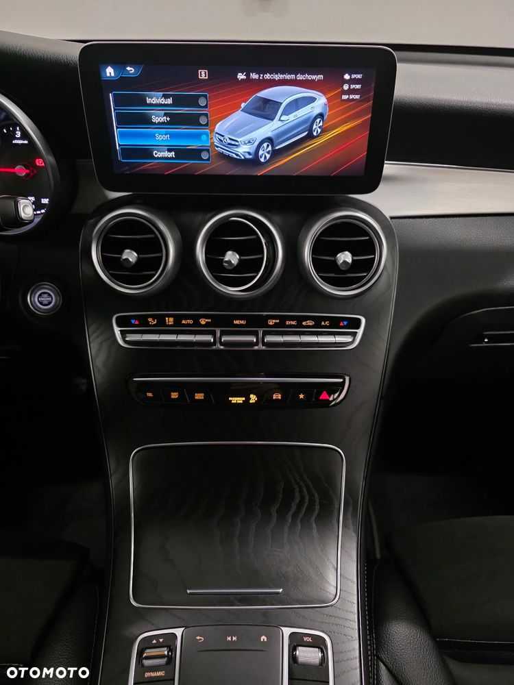 Mercedes-Benz GLC 300 d 4Matic 9G-TRONIC AMG Line Plus - 14