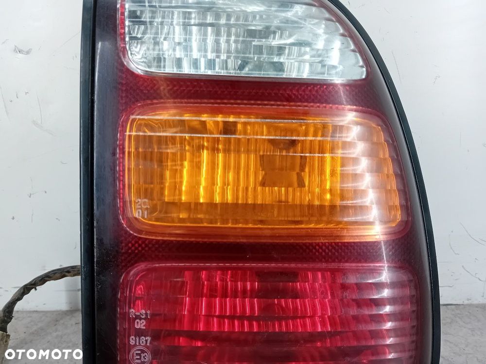 LAMPA TYLNA PRAWA TOYOTA RAV4 I ( 94-00 ) T21R - 3