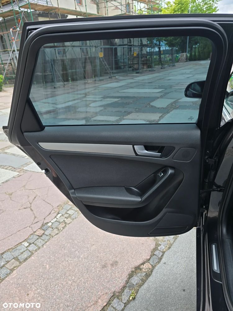 Audi A4 Avant 1.8 TFSI Attraction - 17