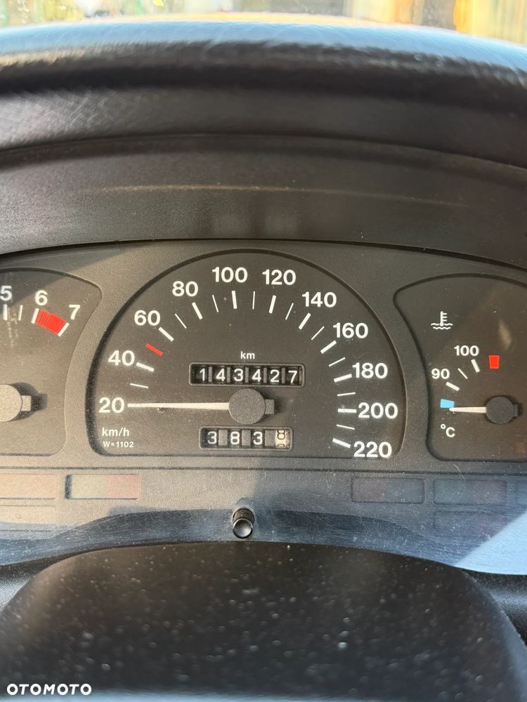 Opel Astra 1.6 - 7