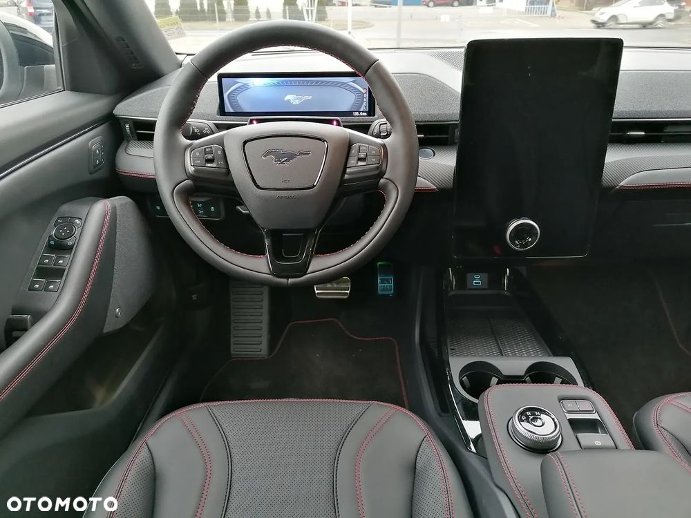 Ford Mustang Mach-E 98kWh AWD Premium - 20