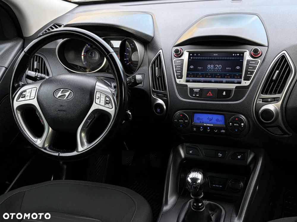 Hyundai ix35 1.7 CRDi 2WD blue Trend - 29