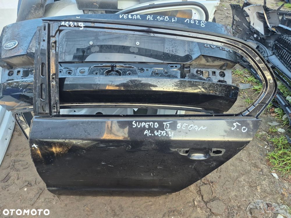 Drzwi Skoda SuperB II Sedan Tył Lewy - 2