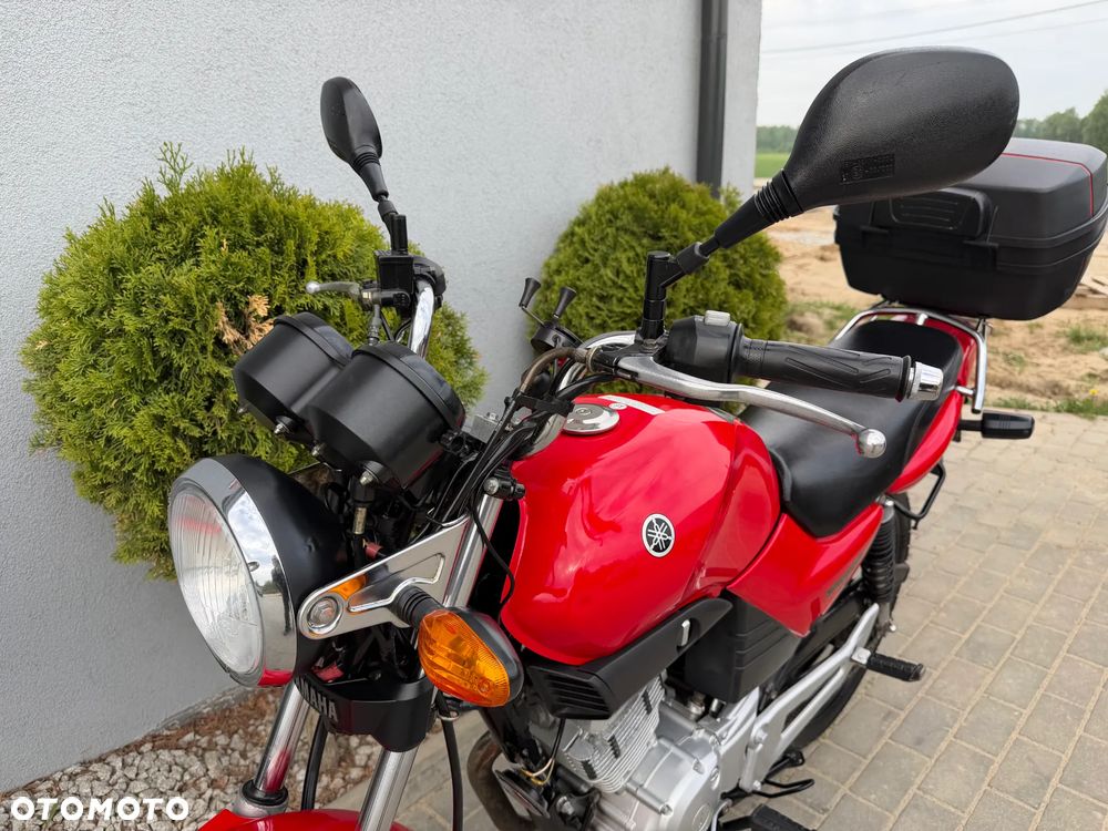 Yamaha YBR - 38