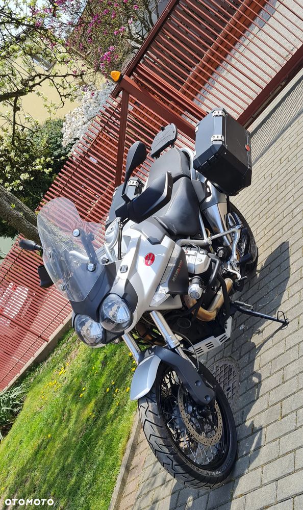 Moto Guzzi Stelvio - 3
