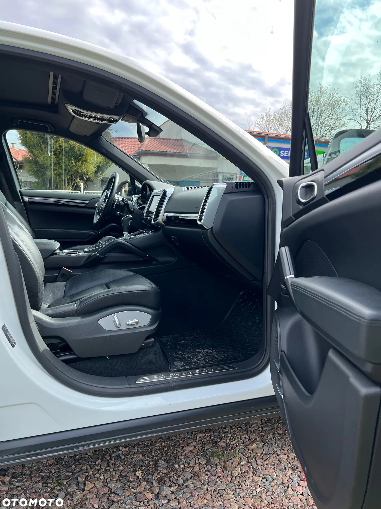 Porsche Cayenne Diesel Platinum Edition - 11