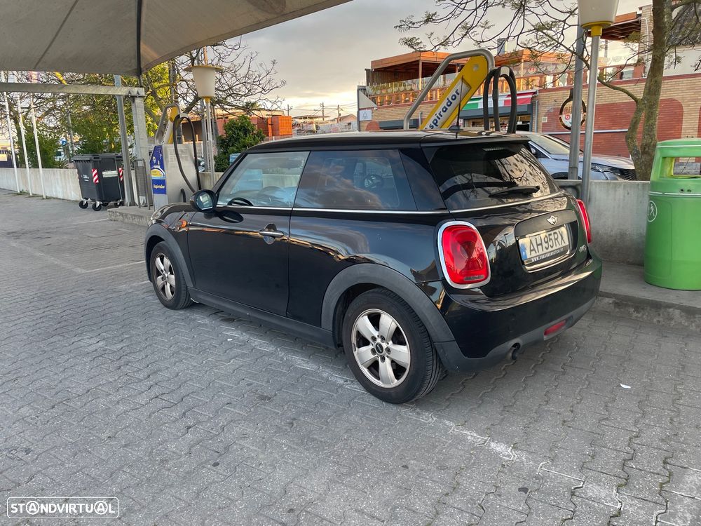 MINI 3 Portas One D Blackyard - 5