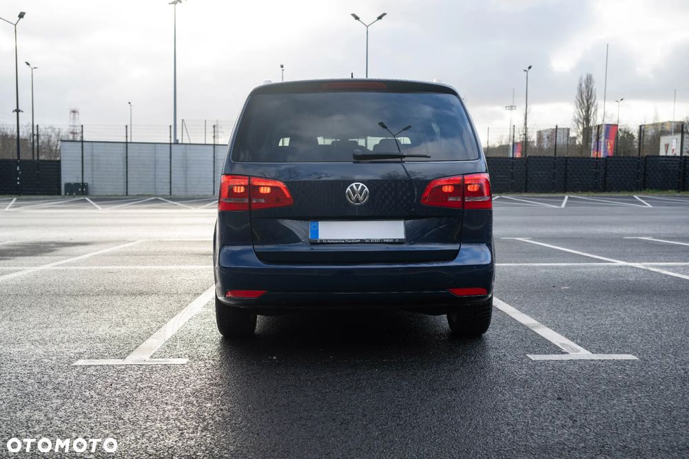 Volkswagen Touran 2.0 TDI DPF MATCH - 6