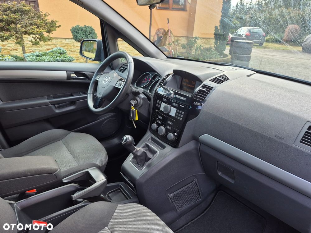 Opel Zafira 1.8 Family Plus - 9