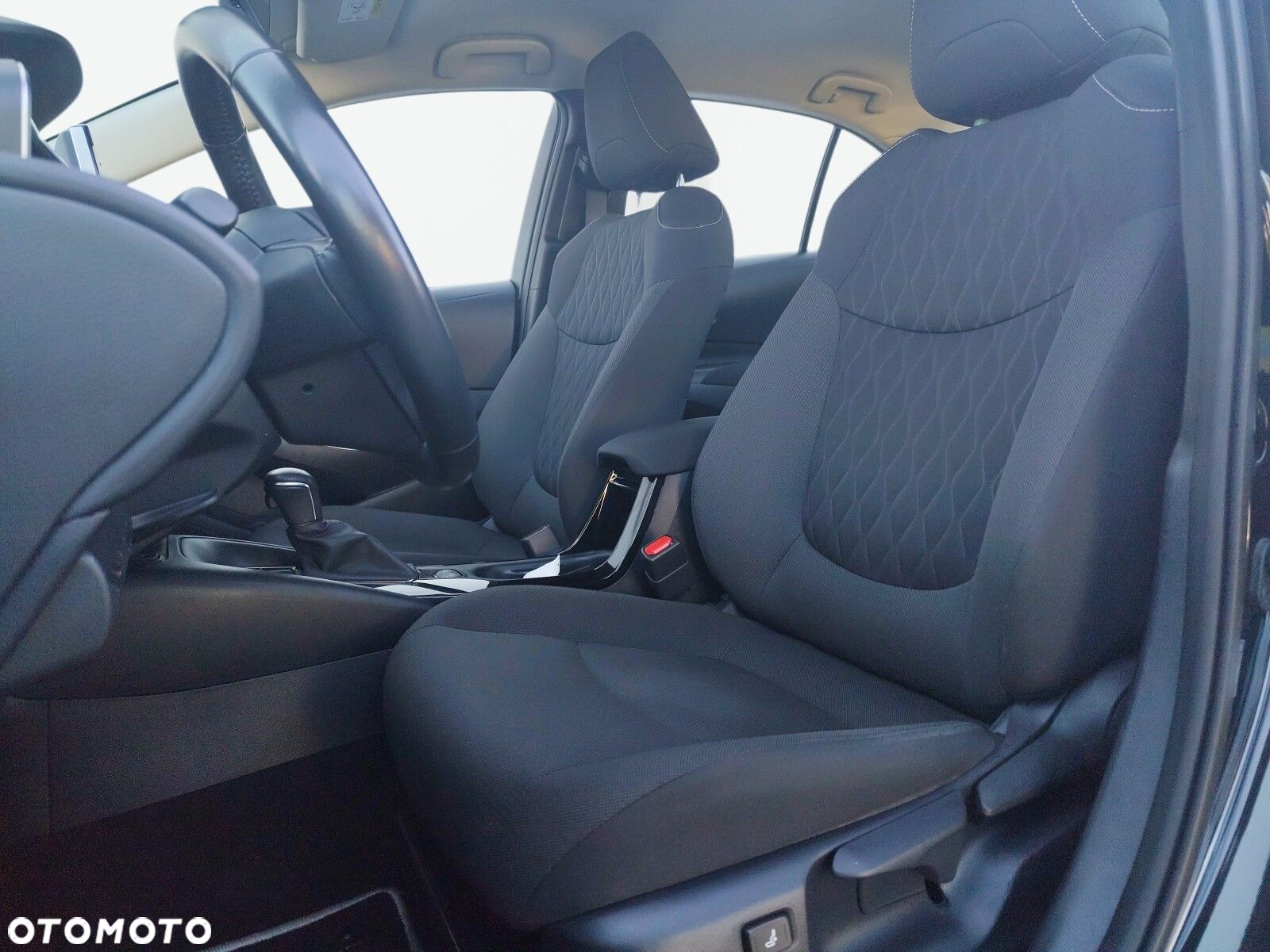 Toyota Corolla - 10