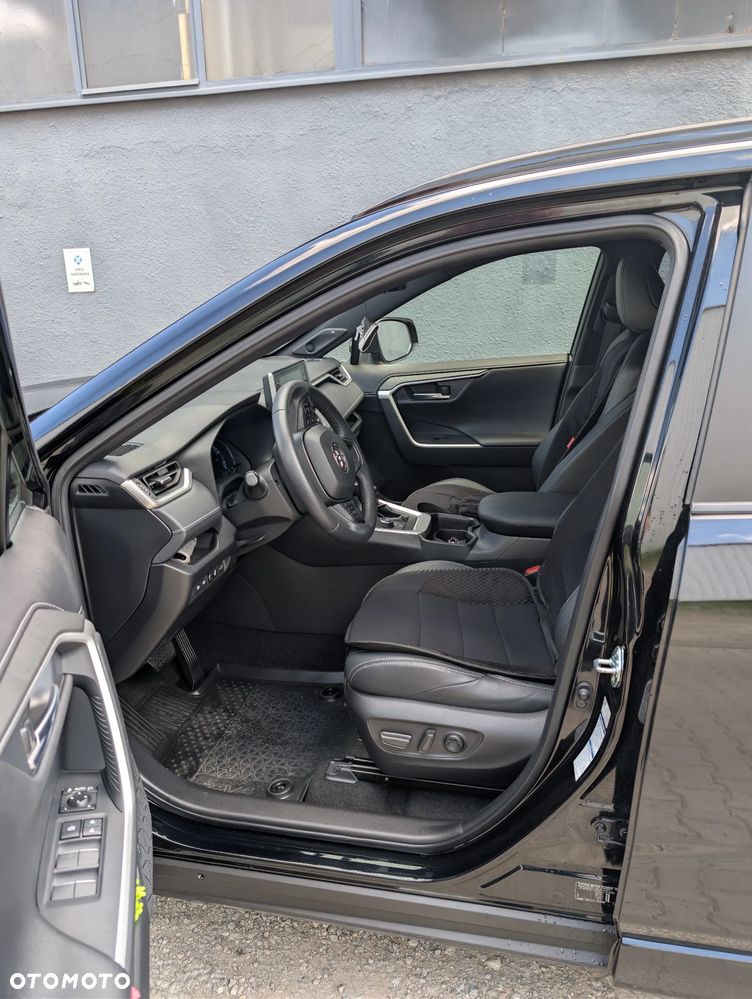 Toyota RAV4 - 16