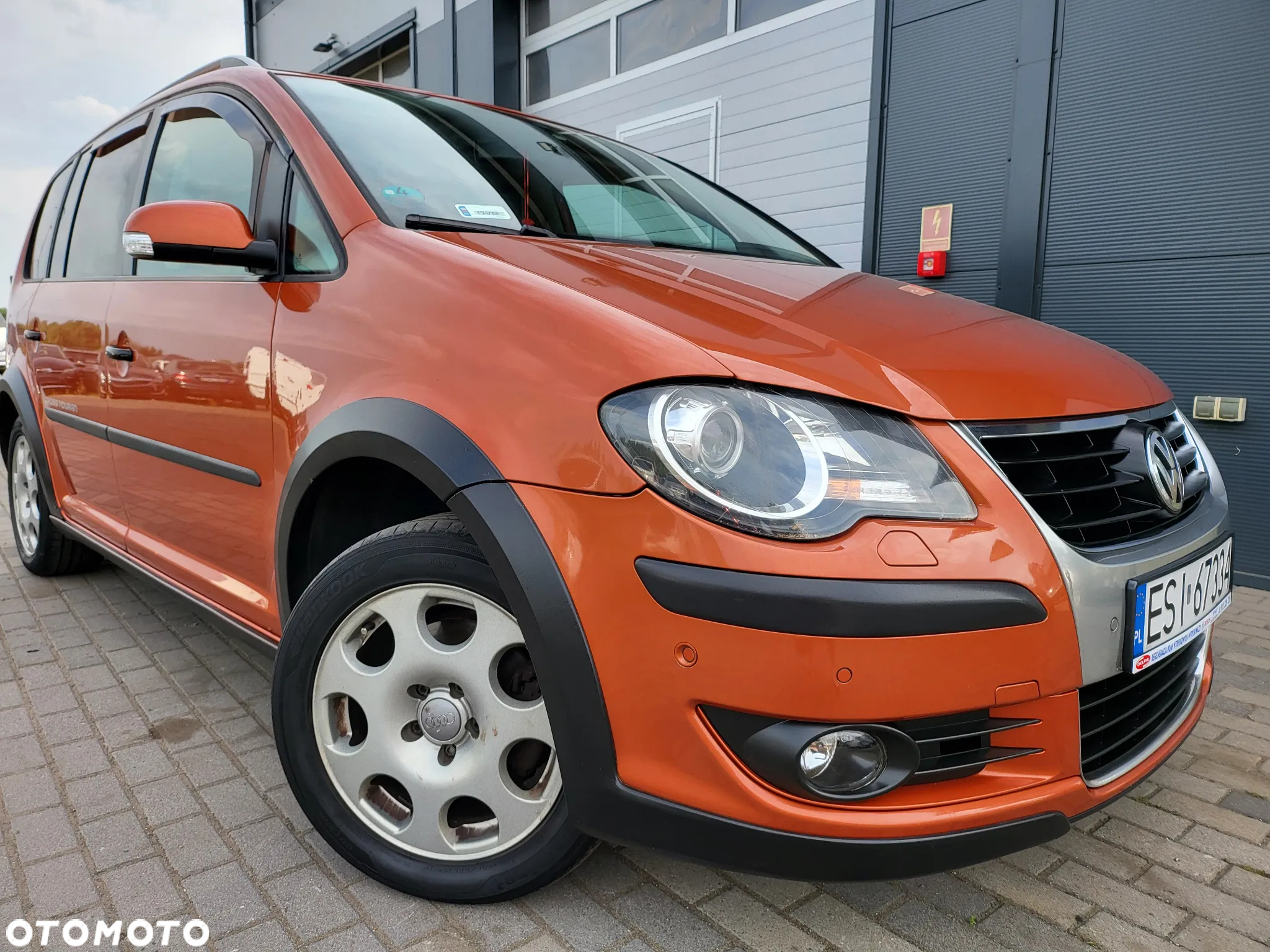 Volkswagen Touran 1.4 TSI Cross - 11