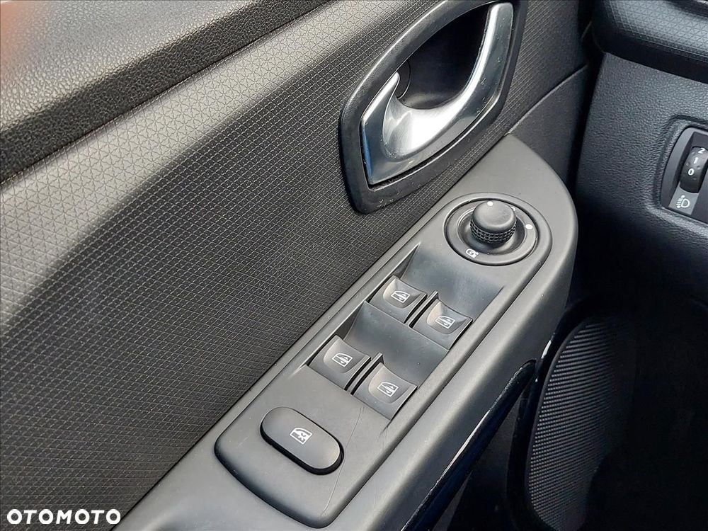 Renault Clio 1.2 16V Intens+ EU6 - 11