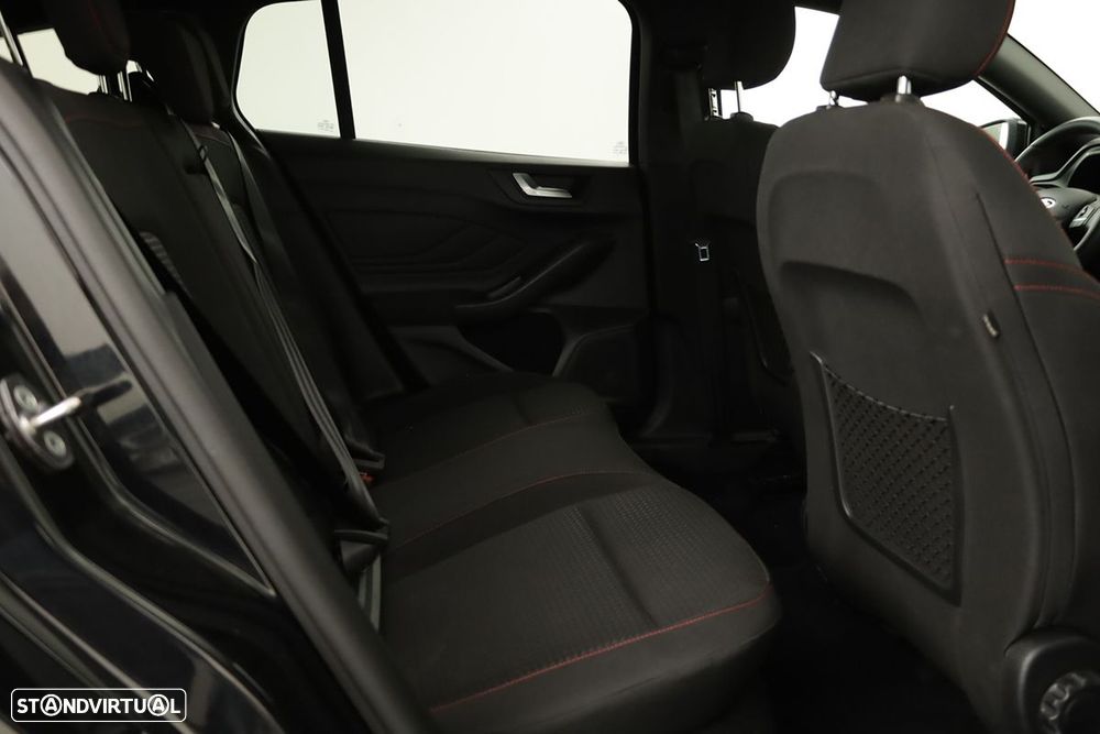 Ford Focus SW 1.0 EcoBoost MHEV ST-Line X Aut. - 22