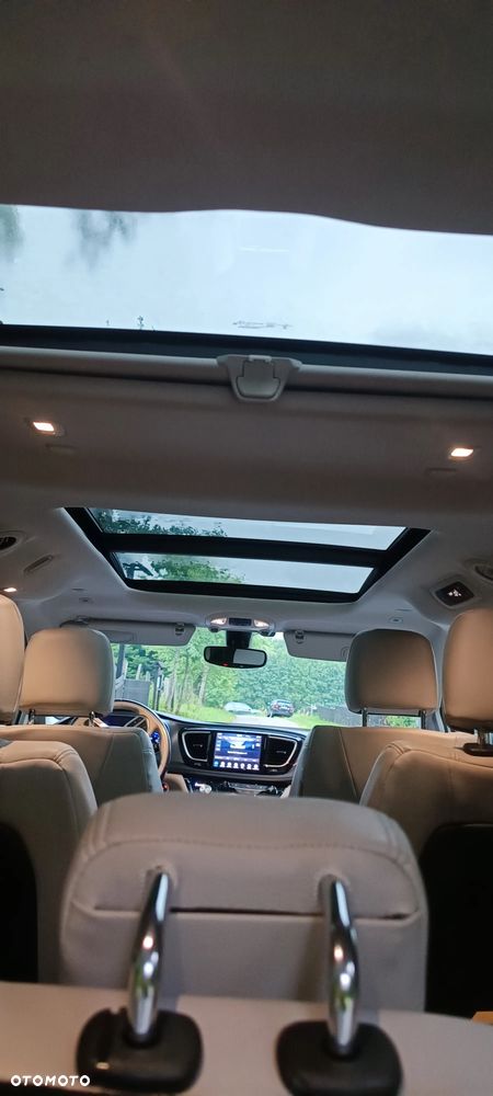 Chrysler Pacifica - 14