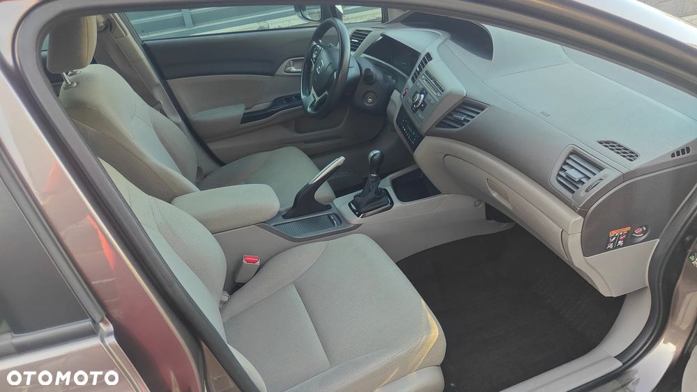 Honda Civic 1.8 Comfort - 14