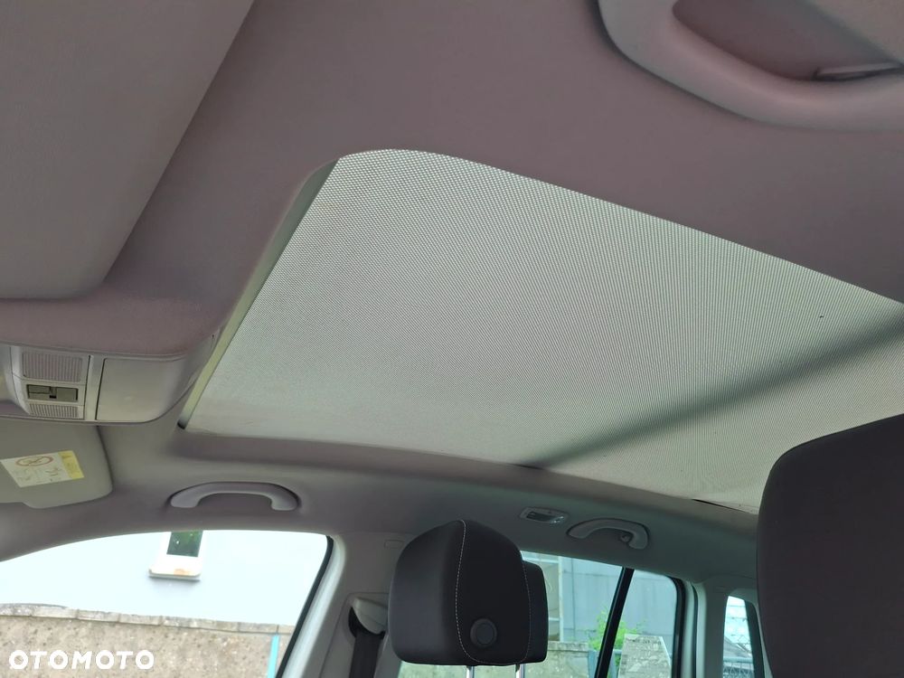 Volkswagen Tiguan - 22