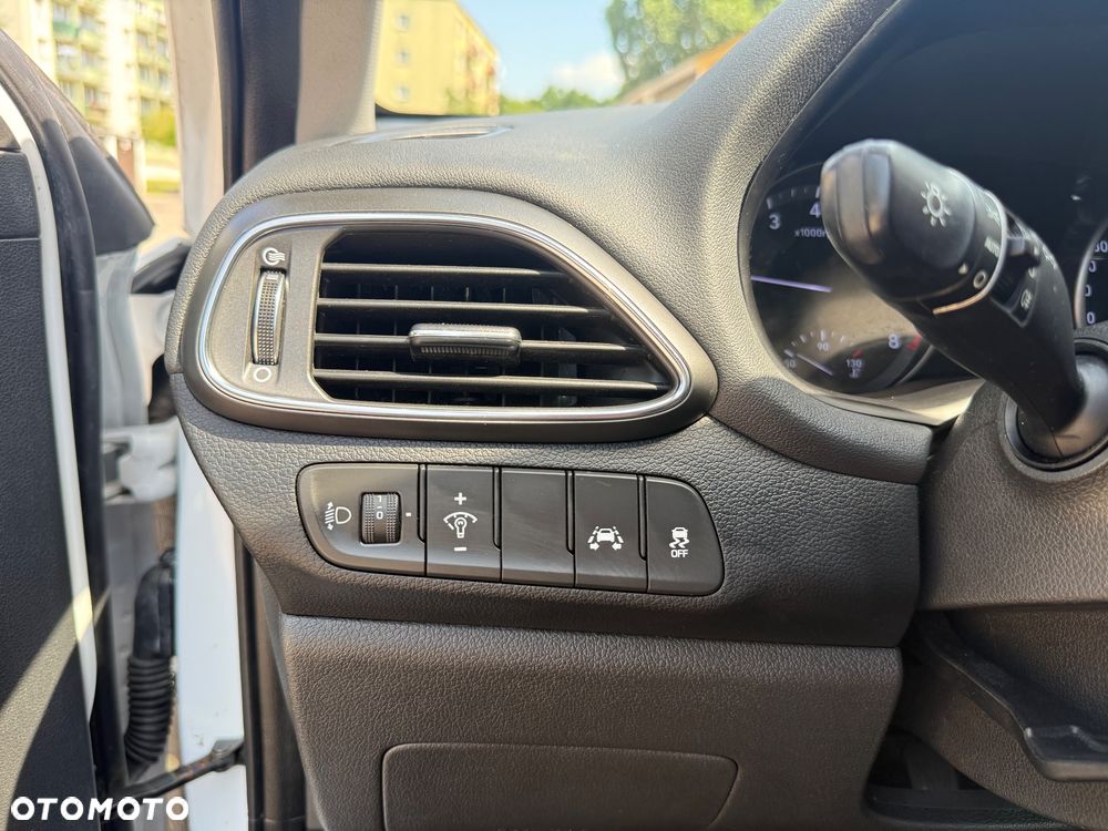 Hyundai i30 1.0 T-GDI YES - 15