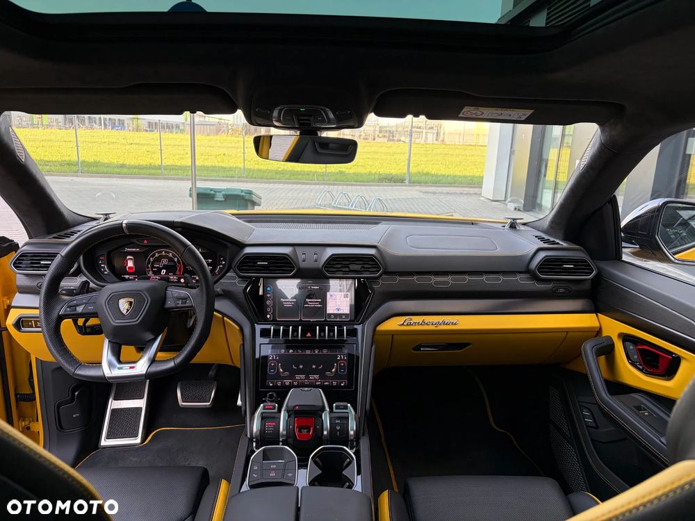 Lamborghini Urus - 24