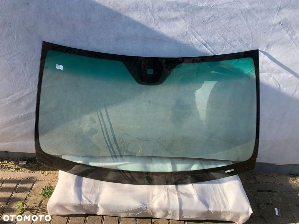 mercedes c-klasa w204 sedan / kombi szyba przednia sensor 2007-2014 - 1