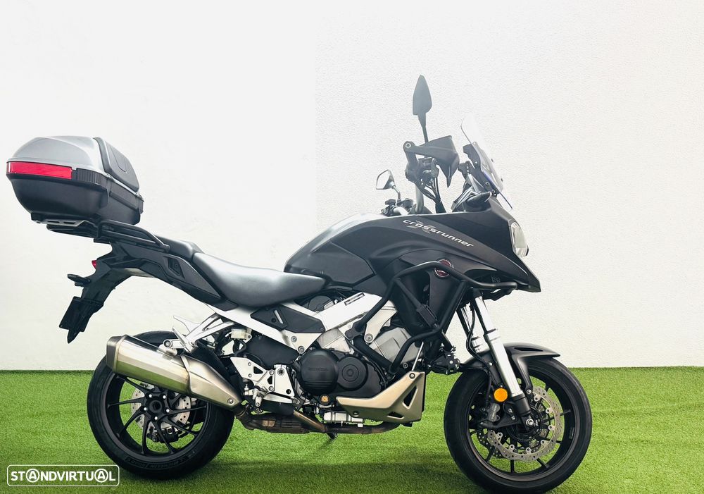 Honda VFR Crossrunner 800X - 5